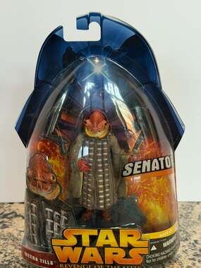 Hasbro 2005 Star Wars Revenge of the Sith Senator Meena Tills Action Figure